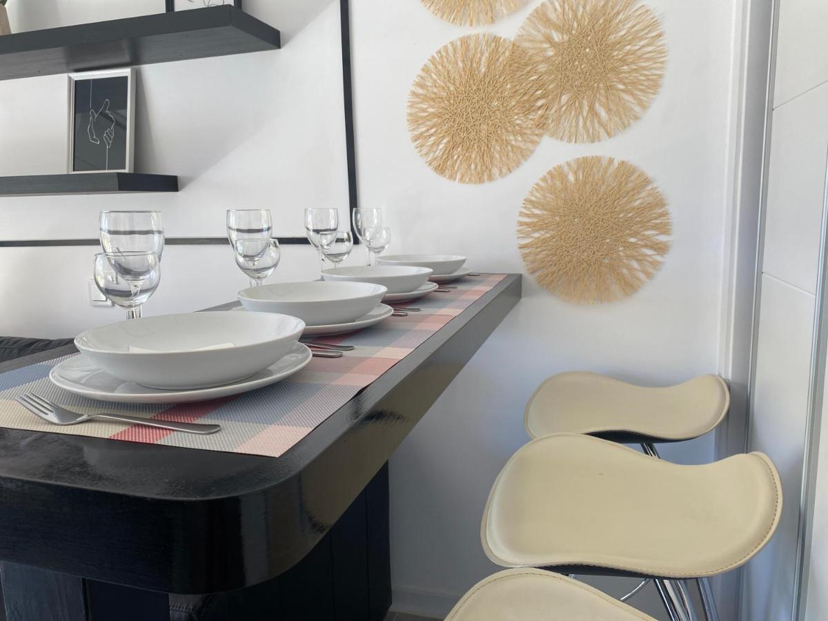 Modern Sea View Studio In Benal Beach Benalmádena Eksteriør billede