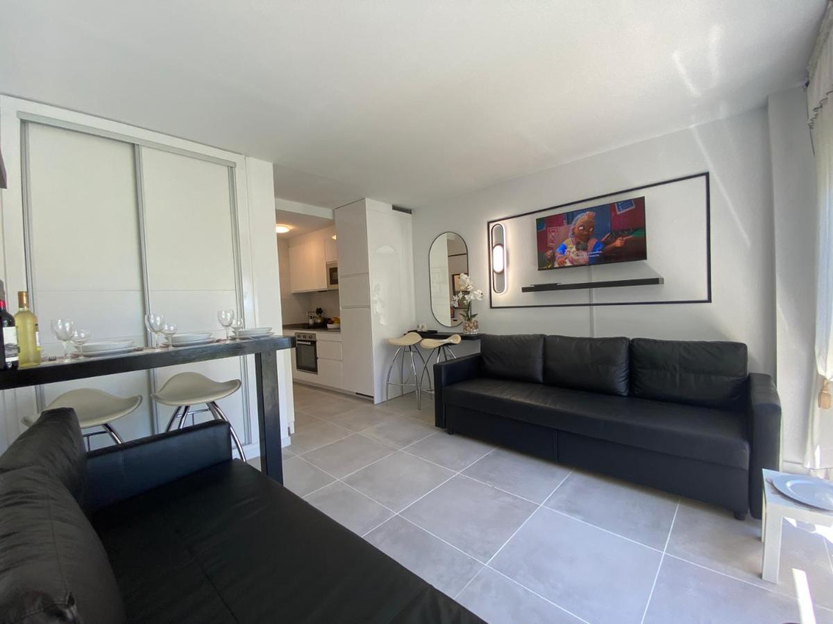 Modern Sea View Studio In Benal Beach Benalmádena Eksteriør billede